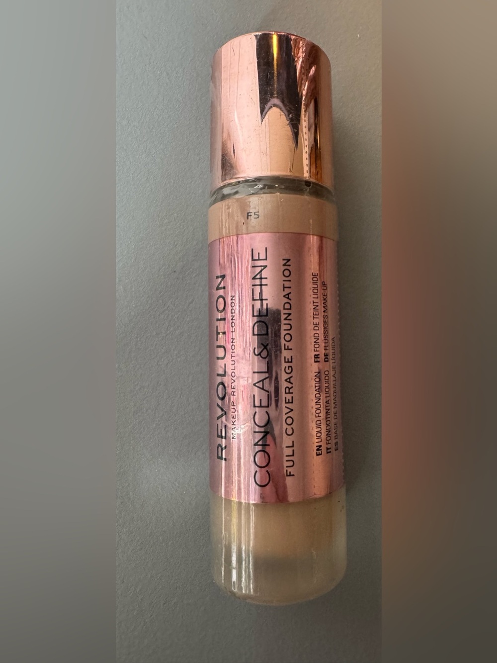 Revolution makeup Conceal & Define Full Coverage Foundation in F5
